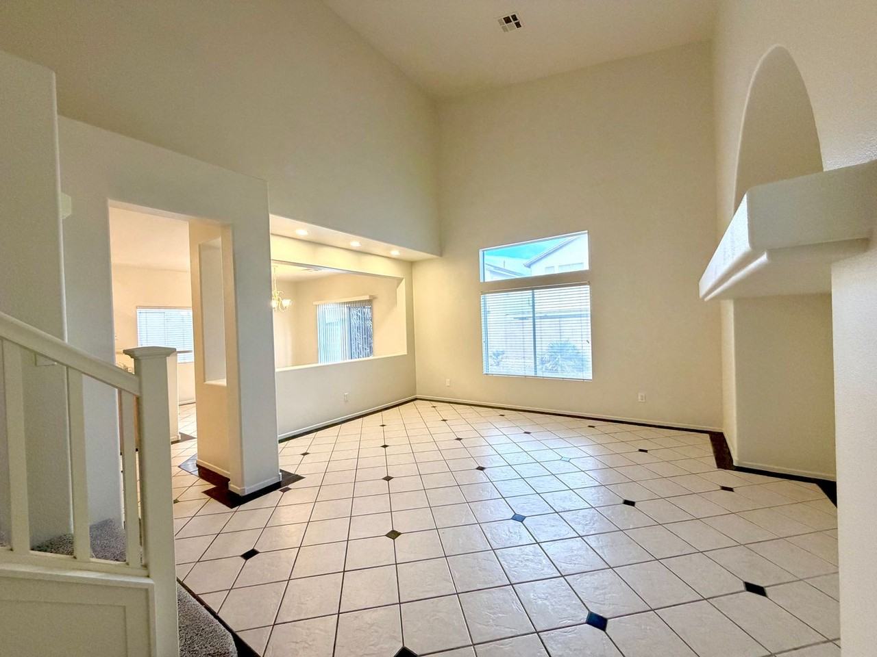 8824 Rambling Rock Ct - Photo 4 of 35