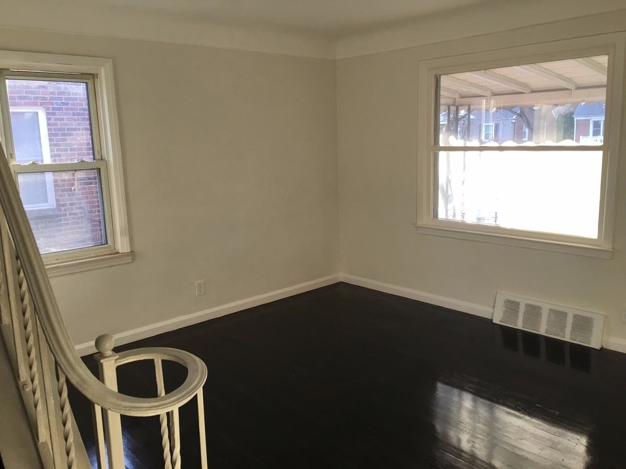 2934 N Vermont Ave - Photo 4 of 19