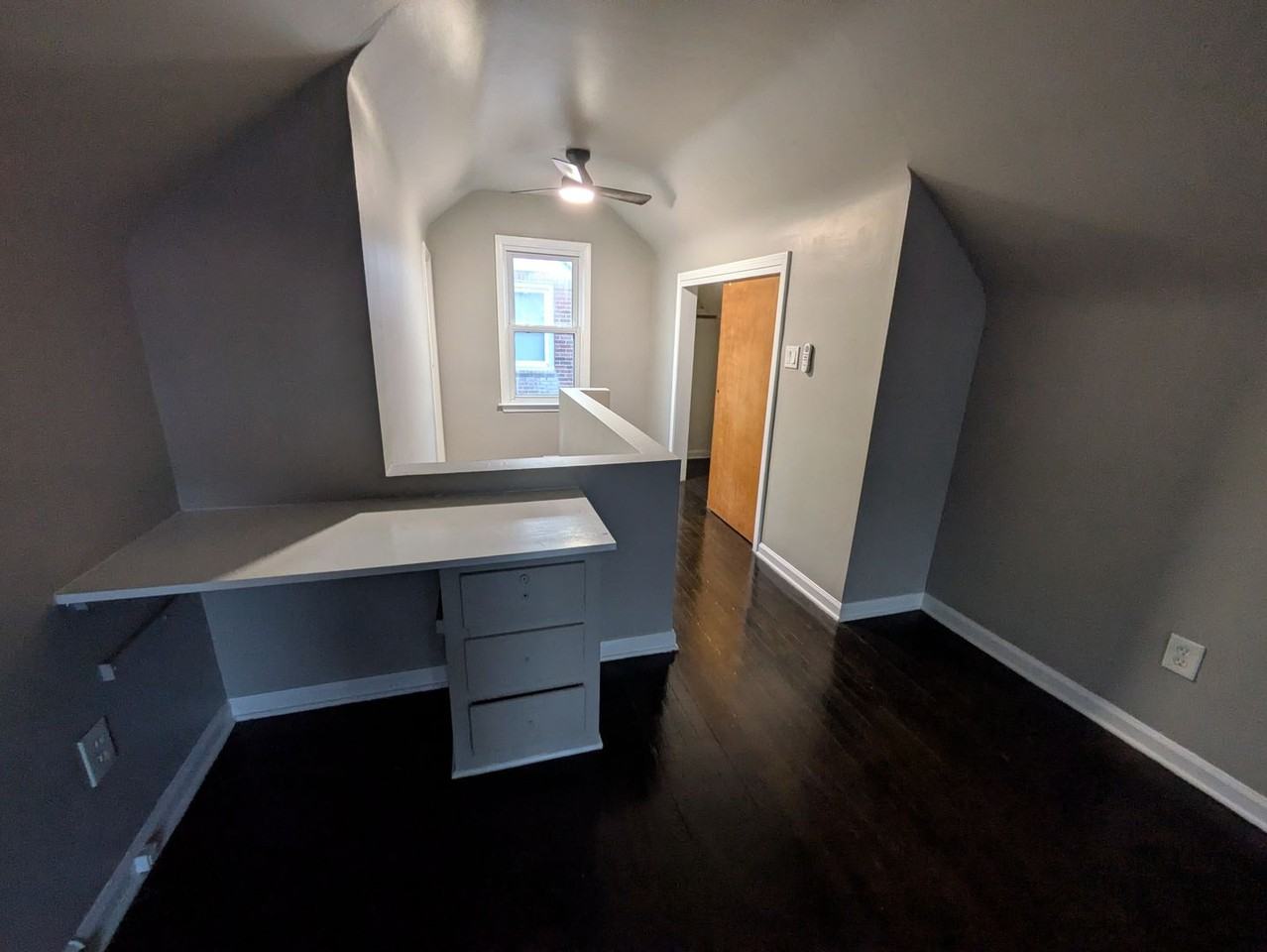 2934 N Vermont Ave - Photo 6 of 19