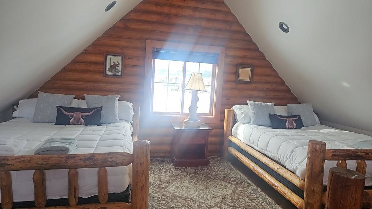 5424 S 720 W - Photo 3 of 6