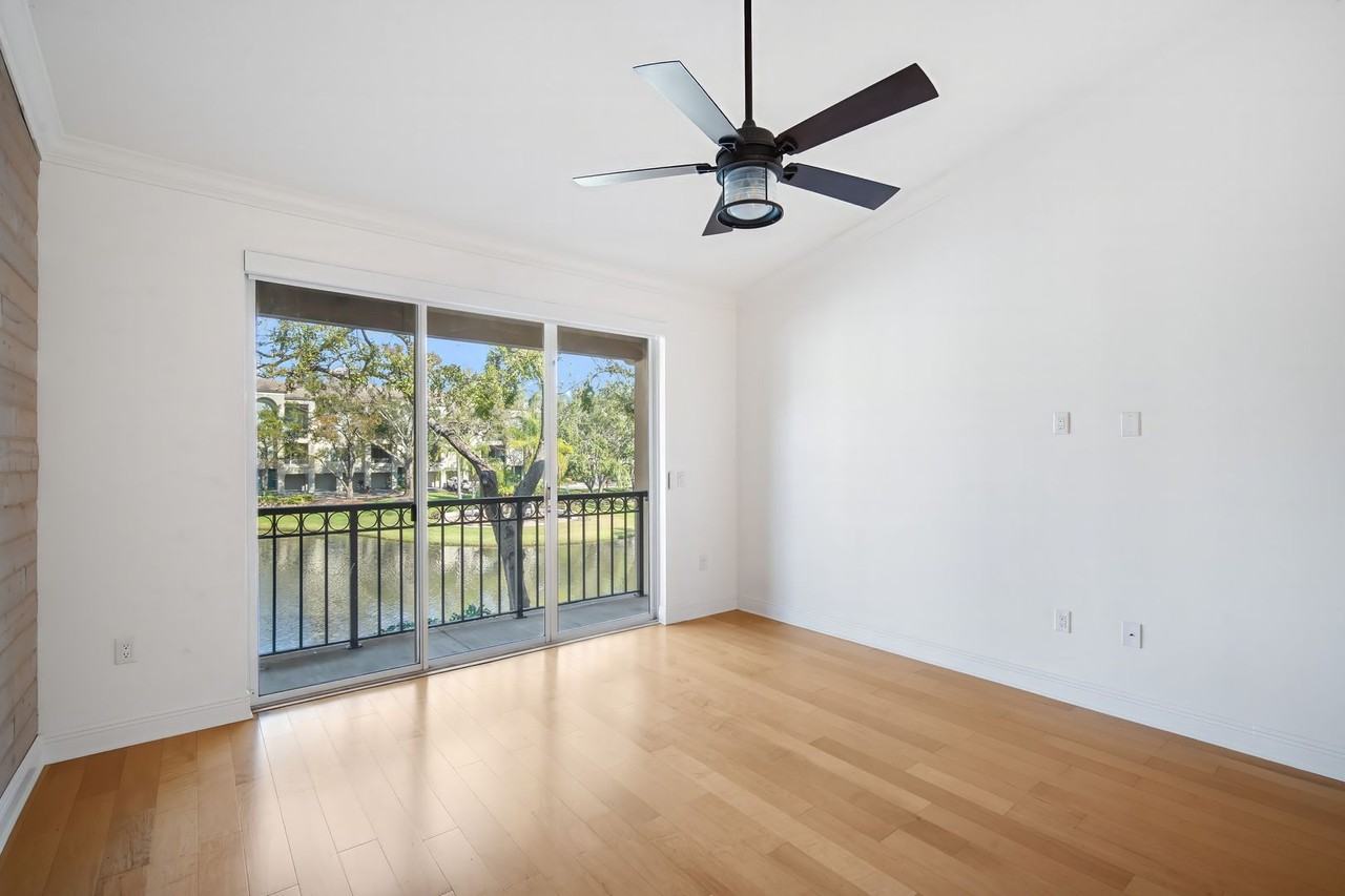 624 Arbor Lake Ln - Photo 5 of 26