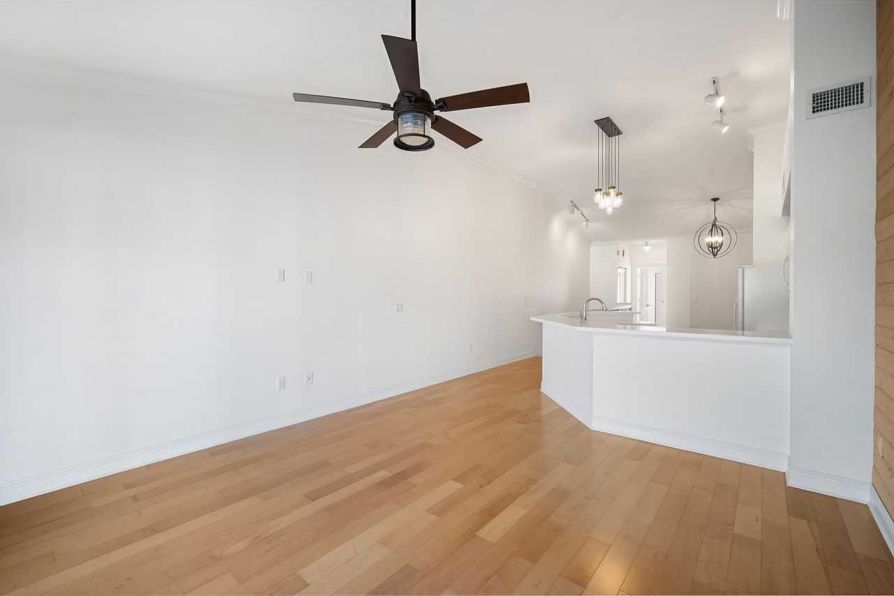 624 Arbor Lake Ln - Photo 6 of 26