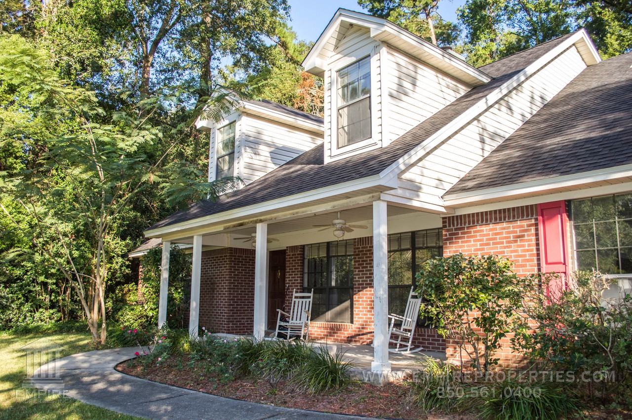 2221 Glenwood Ln - Photo 7 of 50