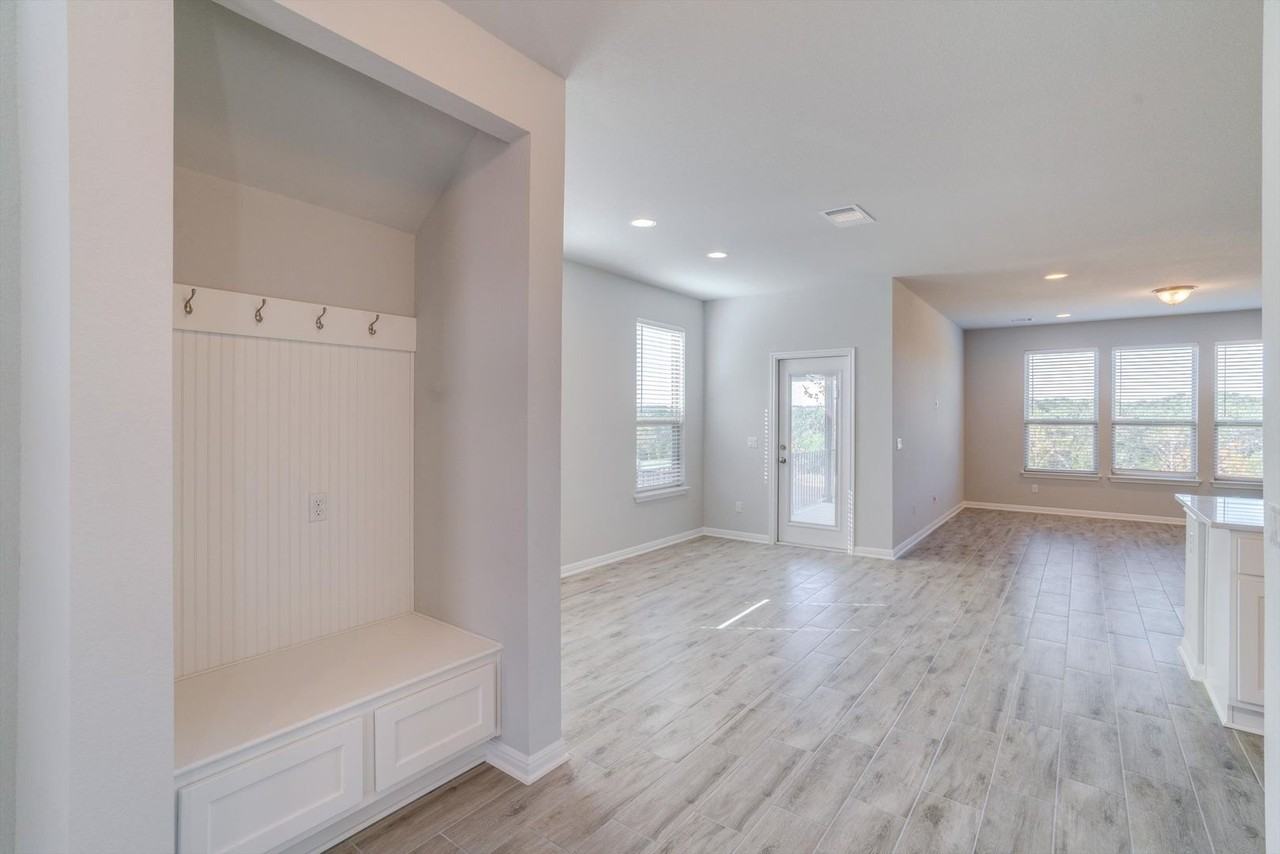 2205 Limestone Lake Dr - Photo 2 of 22