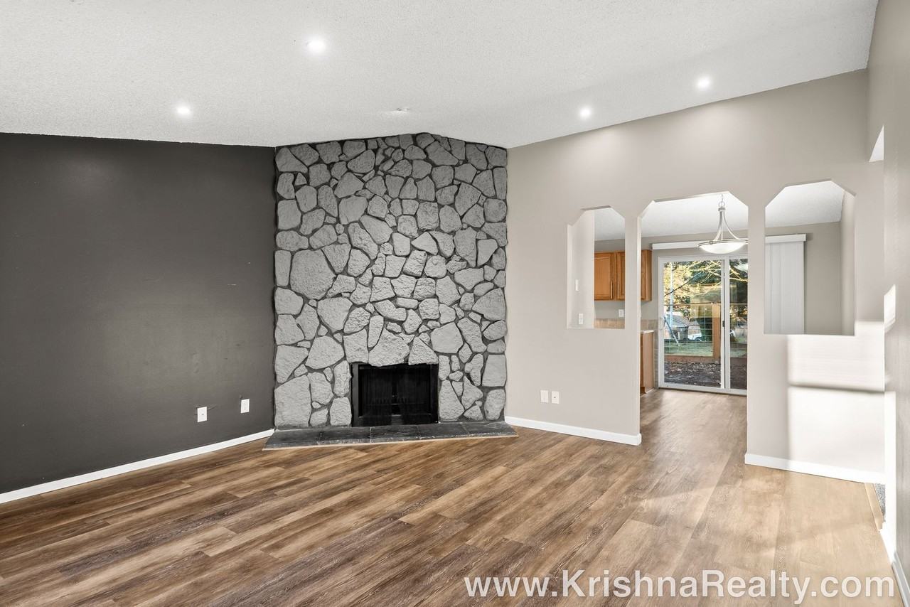 19686 Sw 68th Ave - Photo 5 of 23