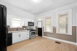 featured image of 82 Grant Ave