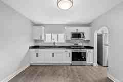 105 Broadway St - Photo 1 of 1