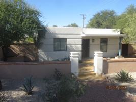 featured image of 831 N Desert Ave
