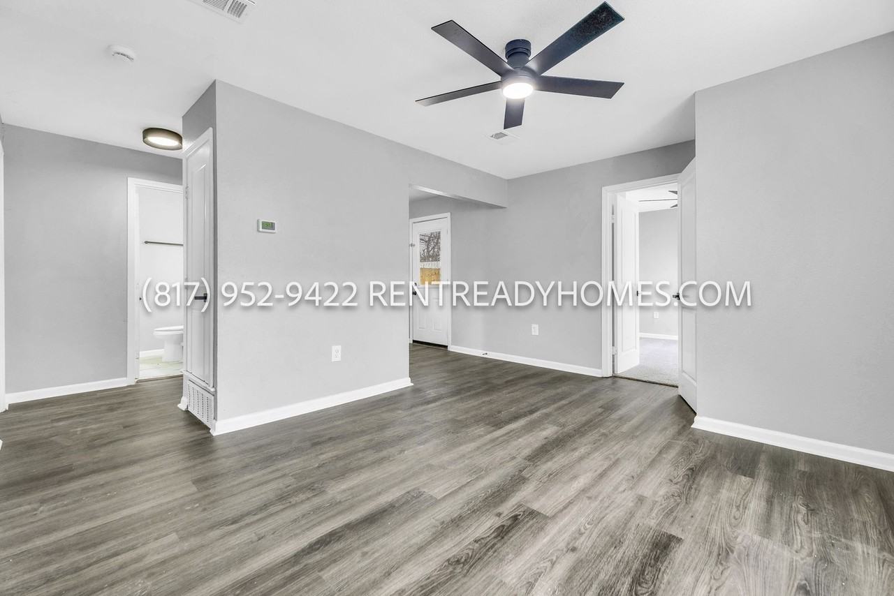 1005 E Davis Ave - Photo 5 of 19