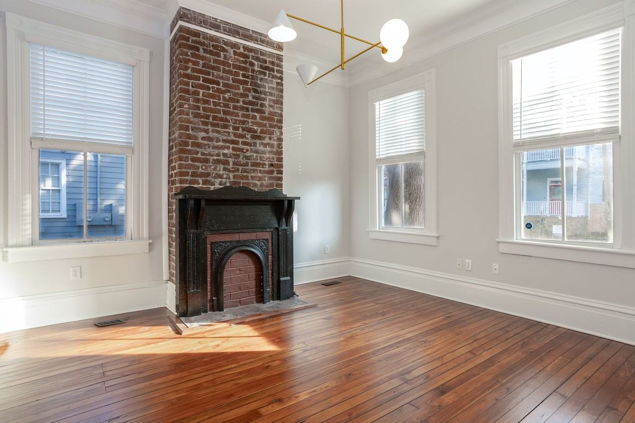 304 E Duffy St - Photo 4 of 15