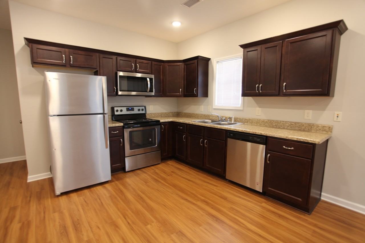 339 N College St #4 - Photo 4 of 14