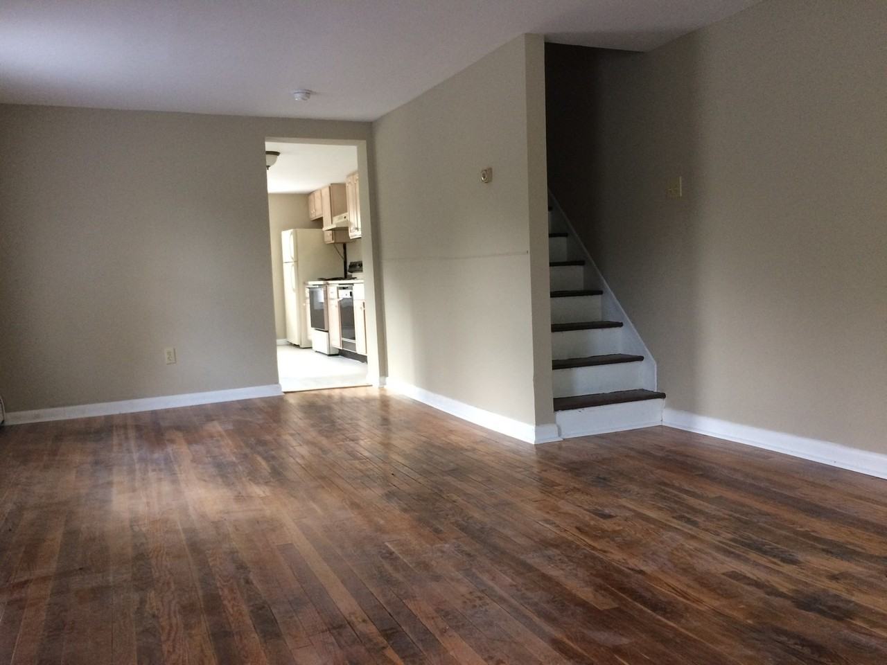 9040 Easton Rd - Photo 2 of 9