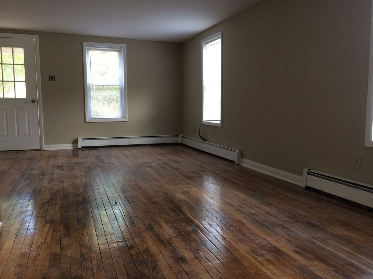 9040 Easton Rd - Photo 3 of 9