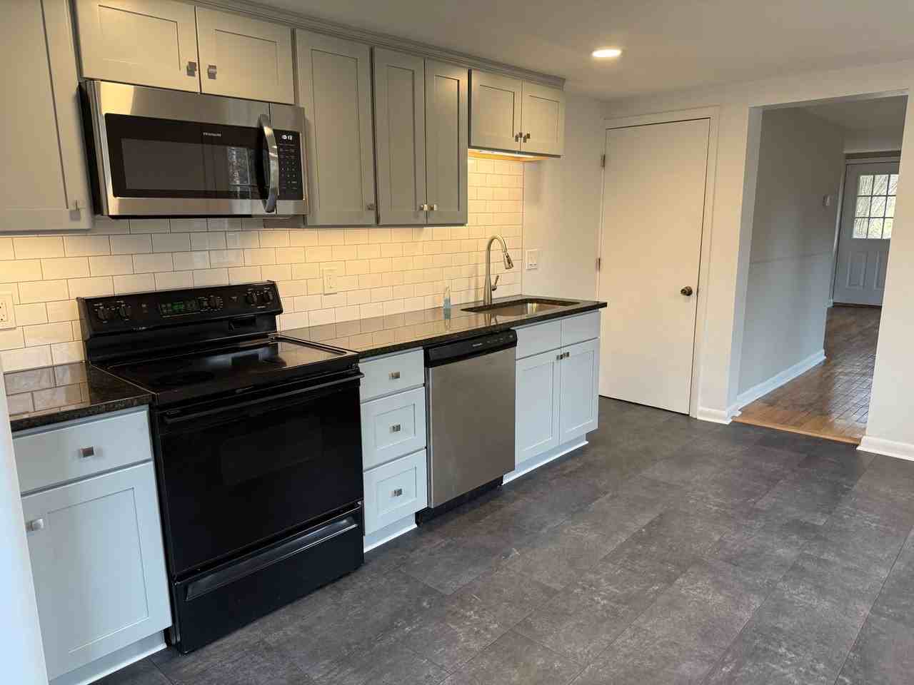 9040 Easton Rd - Photo 7 of 9