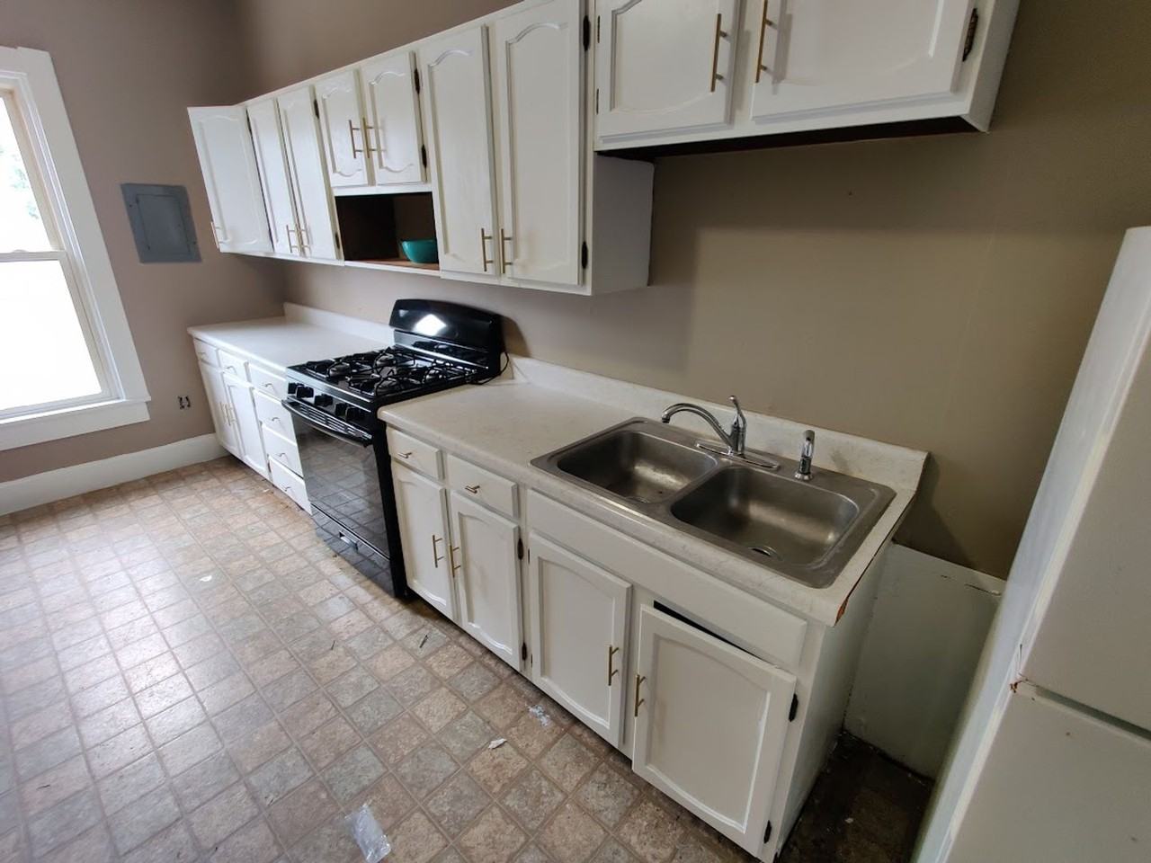 116 116 -3 N Tompkins - Photo 6 of 16