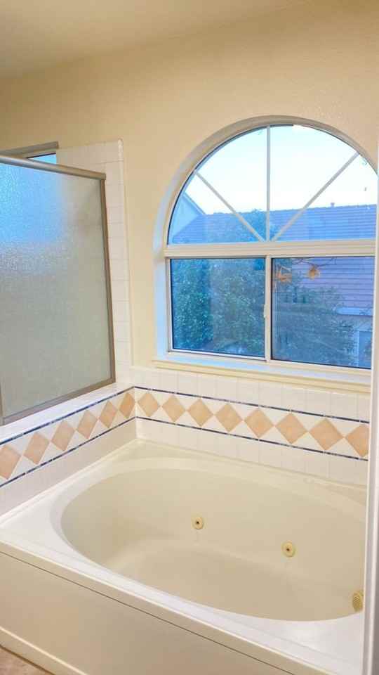 1001 Whispering Pines Dr - Photo 4 of 33