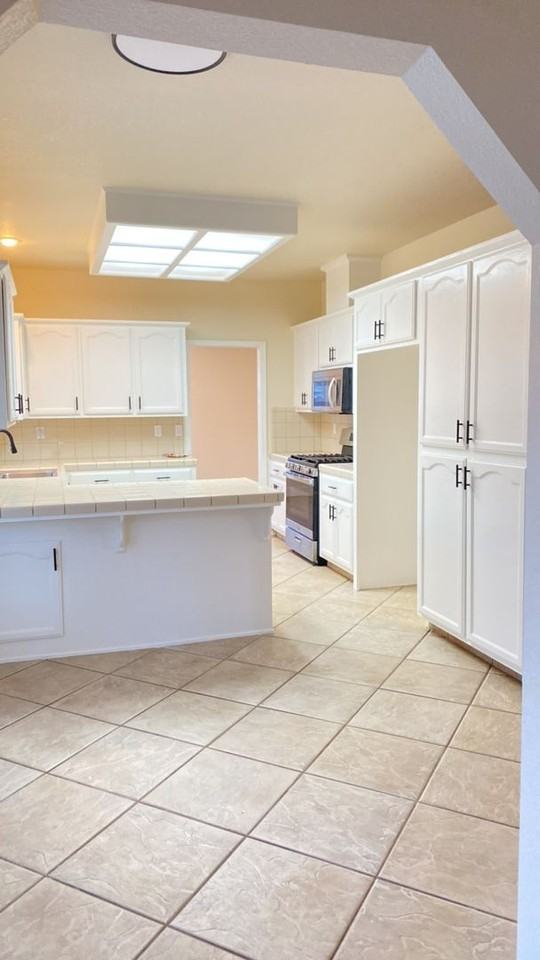 1001 Whispering Pines Dr - Photo 6 of 32