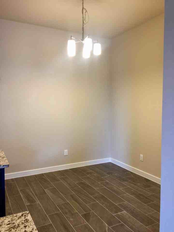 916 Chaparral Trl - Photo 4 of 8