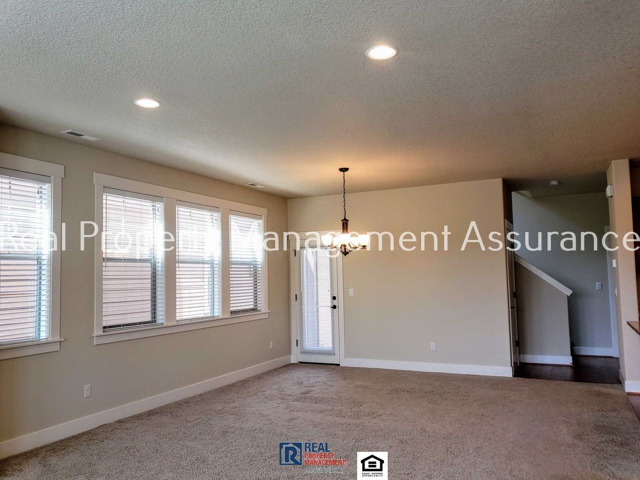 15079 Nw Rossetta St - Photo 5 of 33