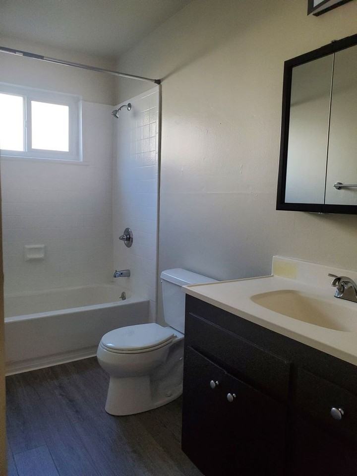 PARKSIDE APARTMENTS - Photo 6 of 19