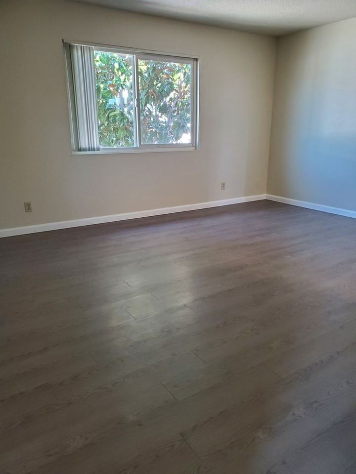 PARKSIDE APARTMENTS - Photo 7 of 19