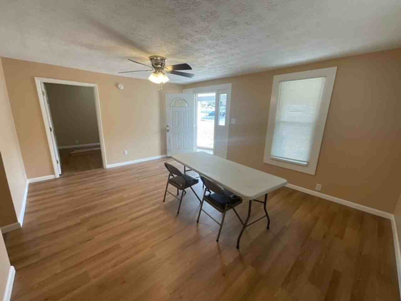 1413 E Harper Ave - Photo 5 of 11