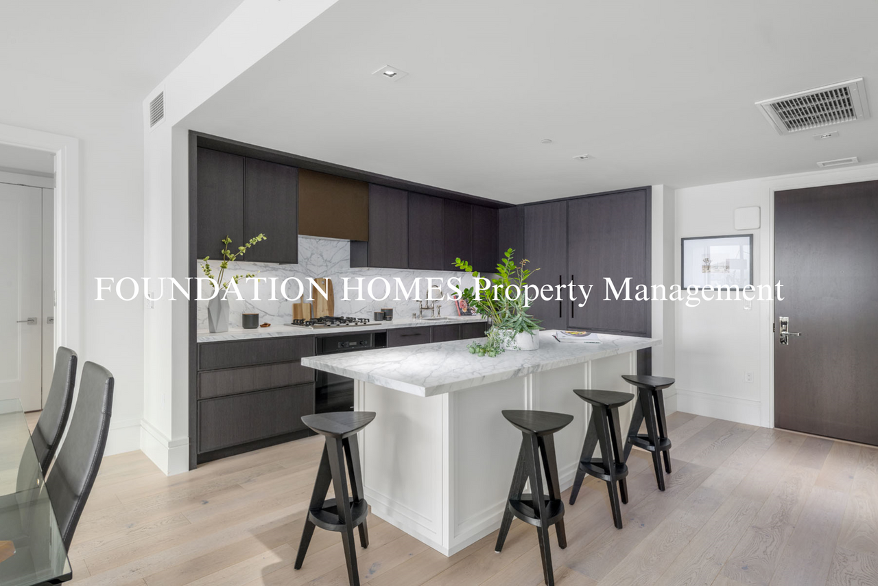 1515 Union St - Photo 6 of 30