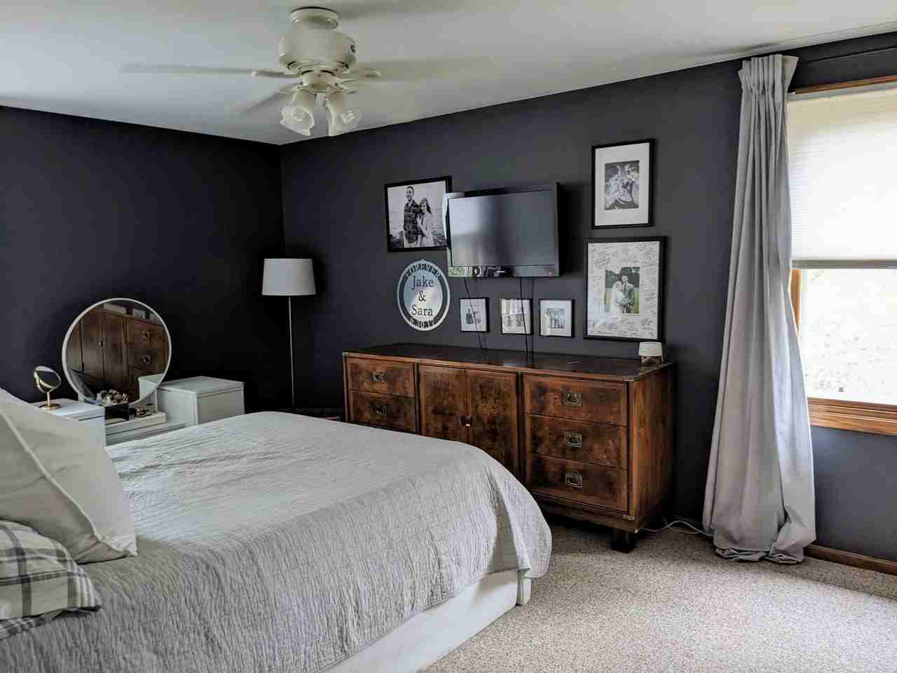 2142 Kensington Dr - Photo 2 of 13