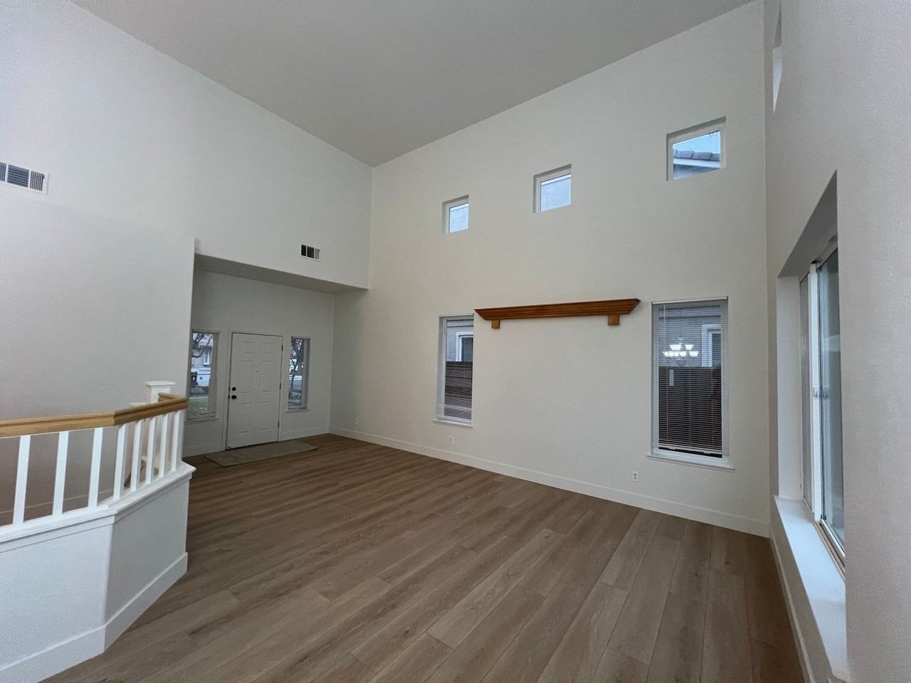 650 Piva Ct - Photo 4 of 27