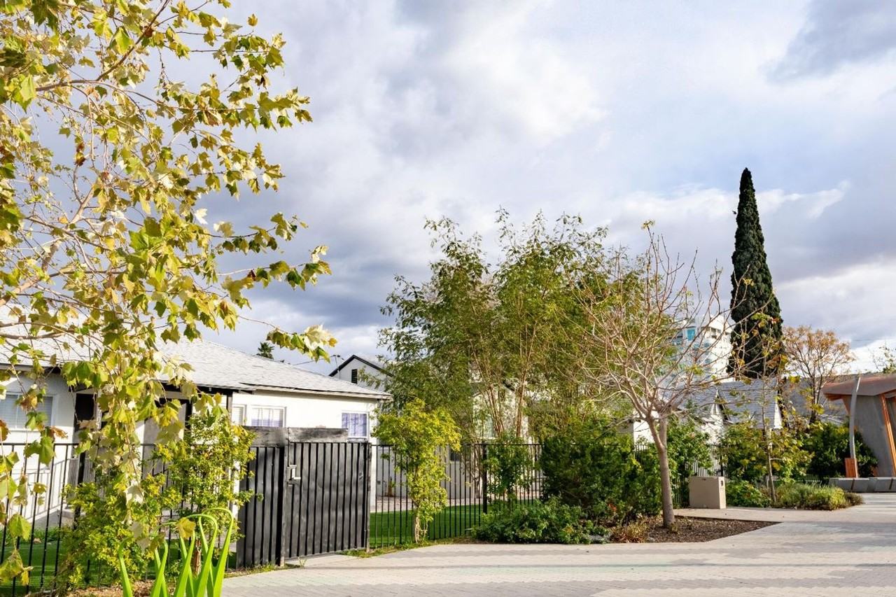 711 1/2 S 3rd St - Photo 2 of 9