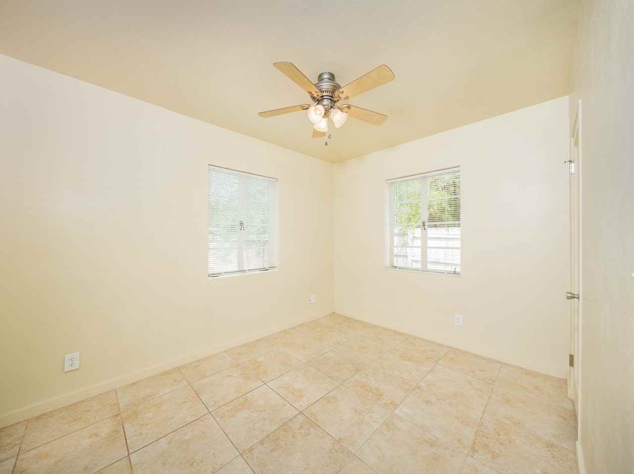 2625 E Glenn St - Photo 3 of 23