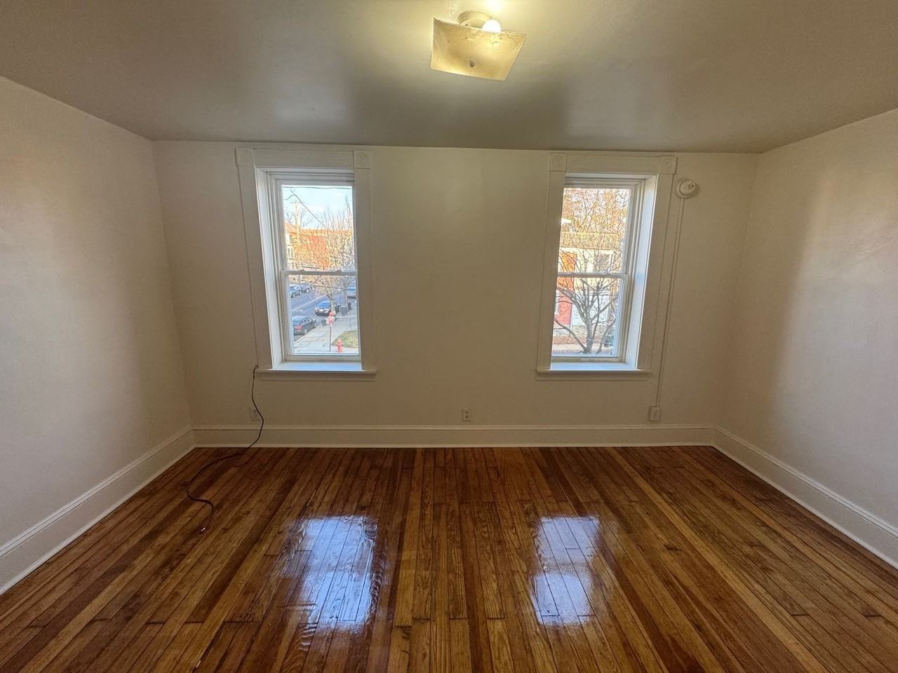 704 E End Ave - Photo 6 of 13