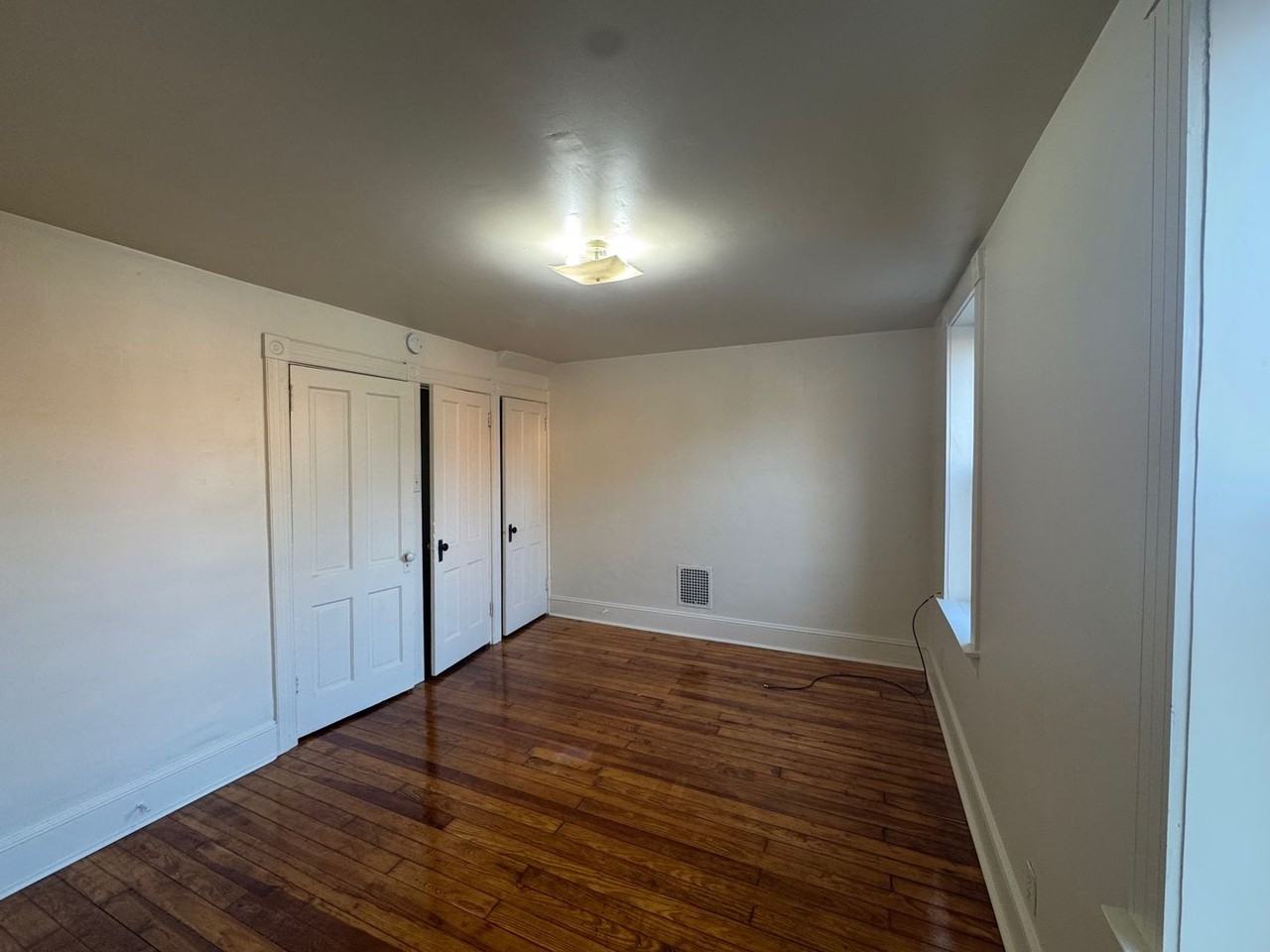 704 E End Ave - Photo 7 of 13