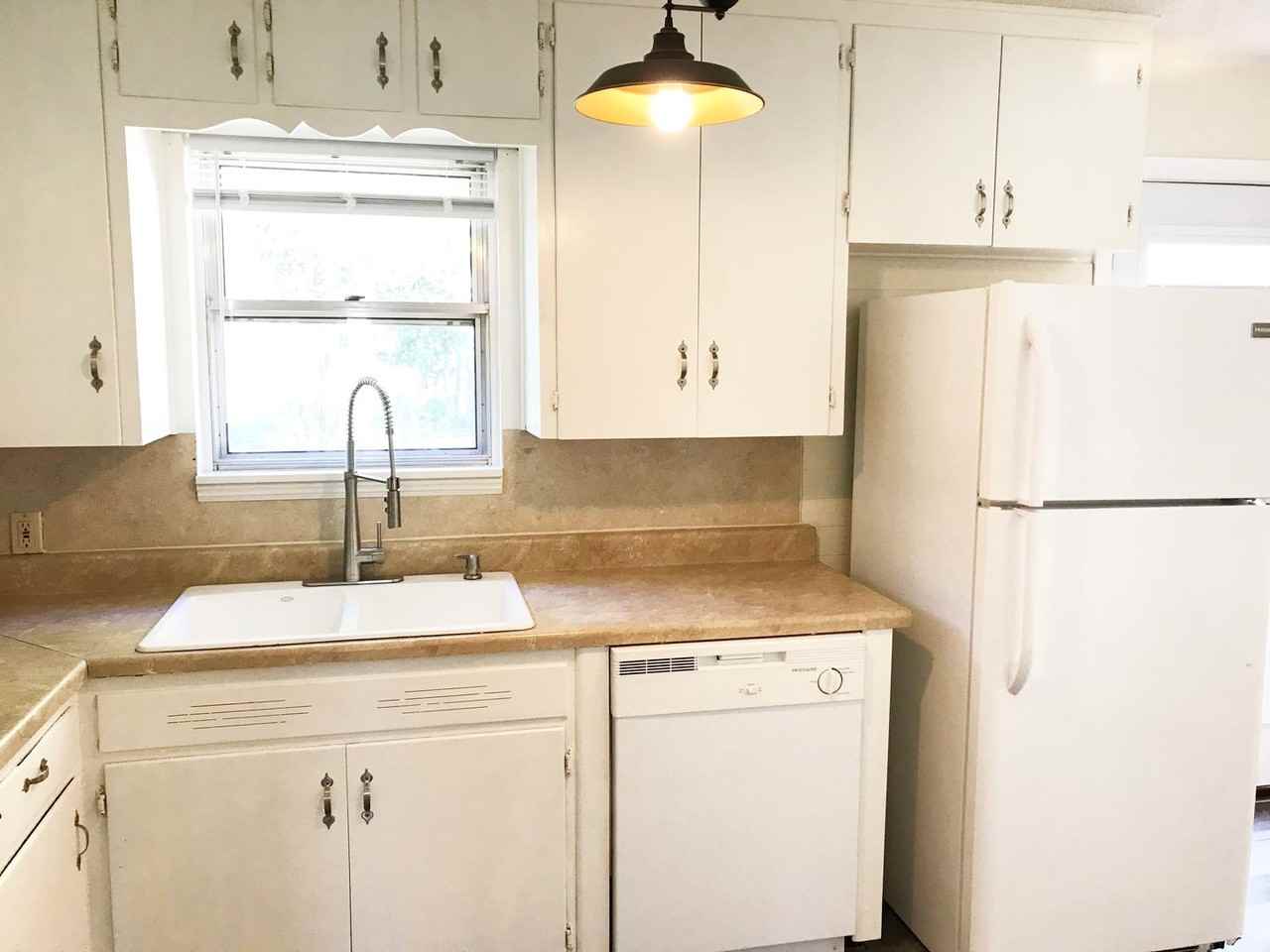 1302 S 23rd St - Photo 6 of 21