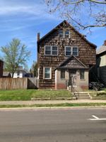 featured image of 706 E Jackson St