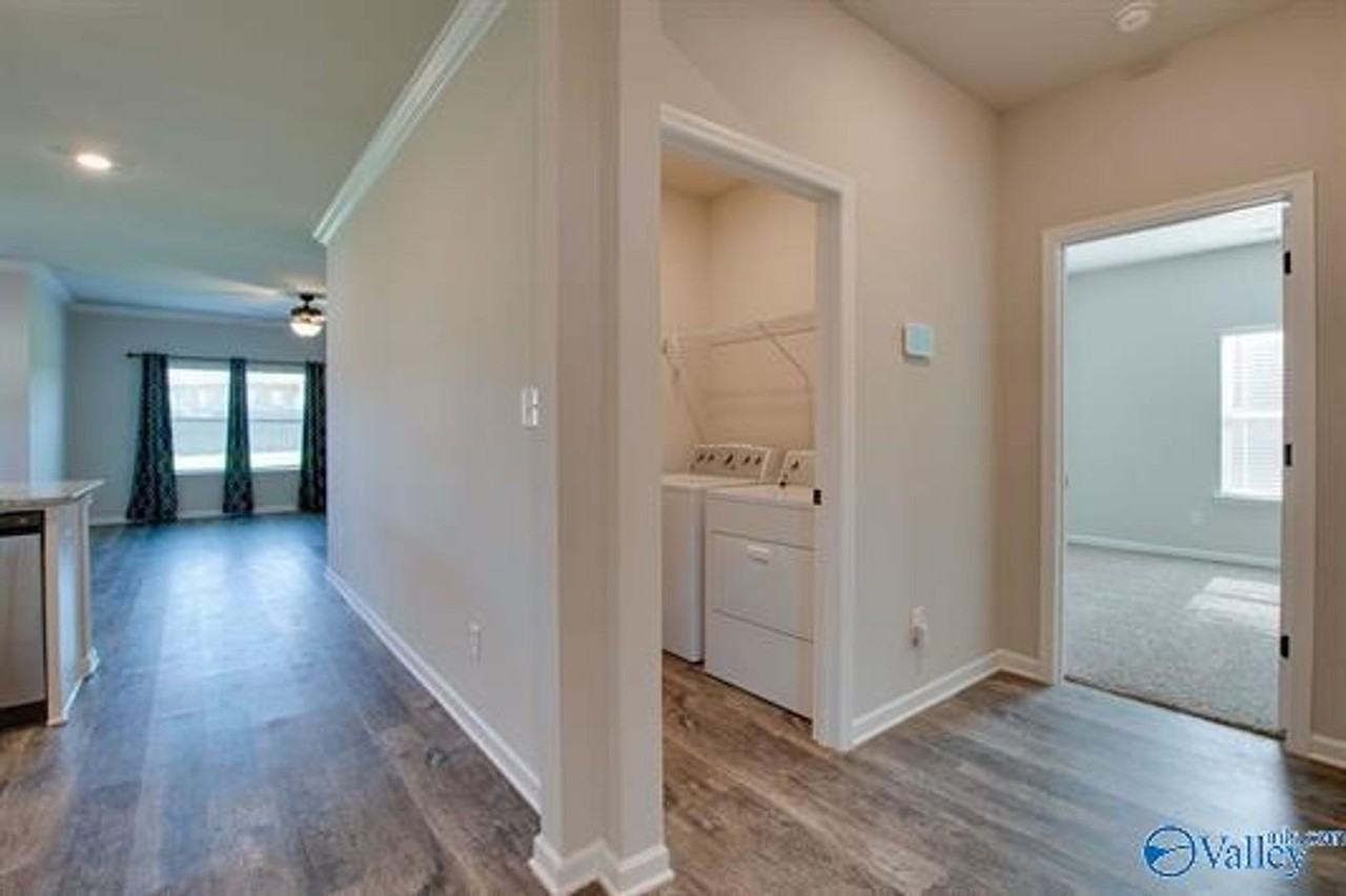 276 Dinner Tree Sq - Photo 5 of 18