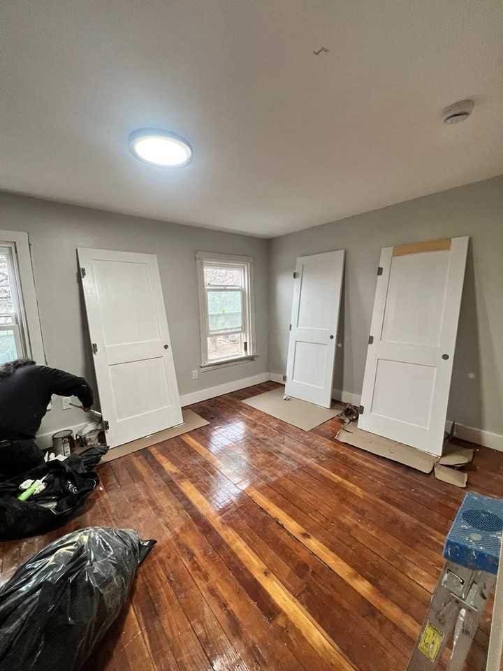 559 S Christian St - Photo 7 of 18