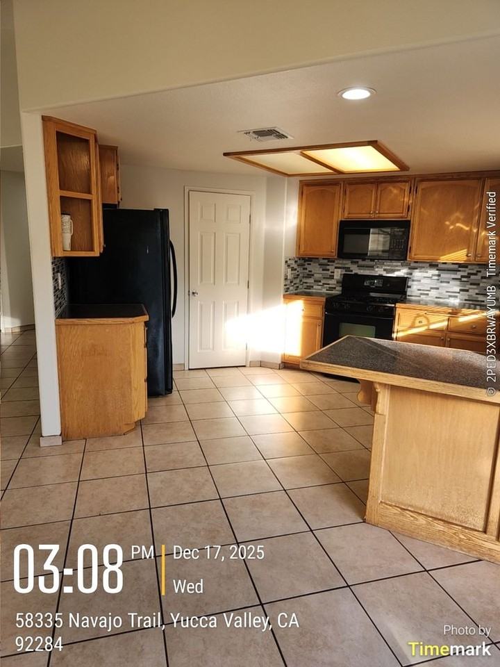 58333 Navajo Trl - Photo 4 of 10