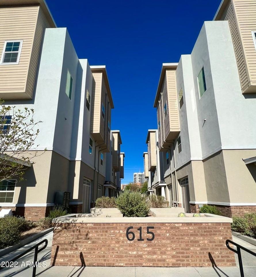 615 N 6th Ave - Photo 2 of 18