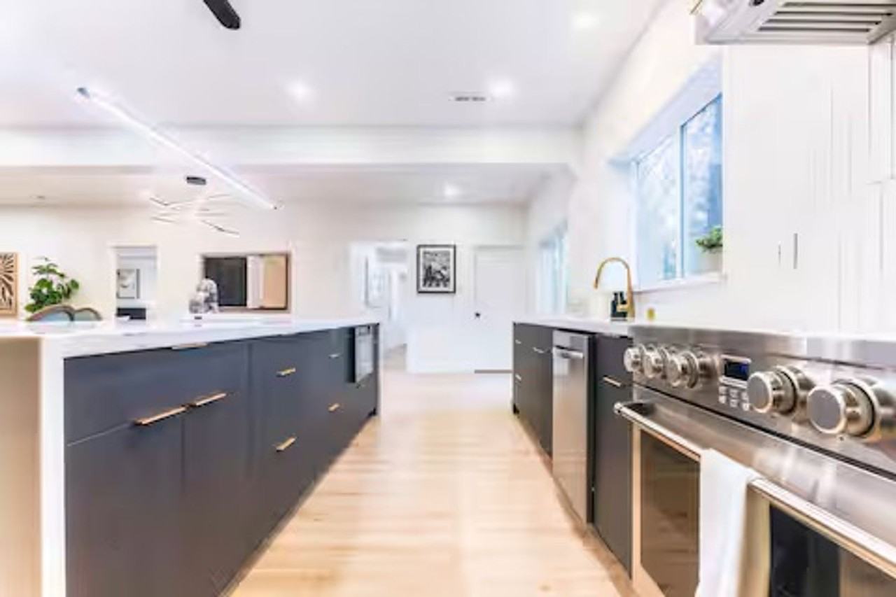 11807 8th Ave S - Photo 5 of 15