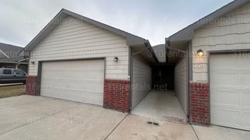 featured image of 449 S Longbranch Dr