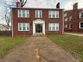 featured image of 520 S Fannin Ave