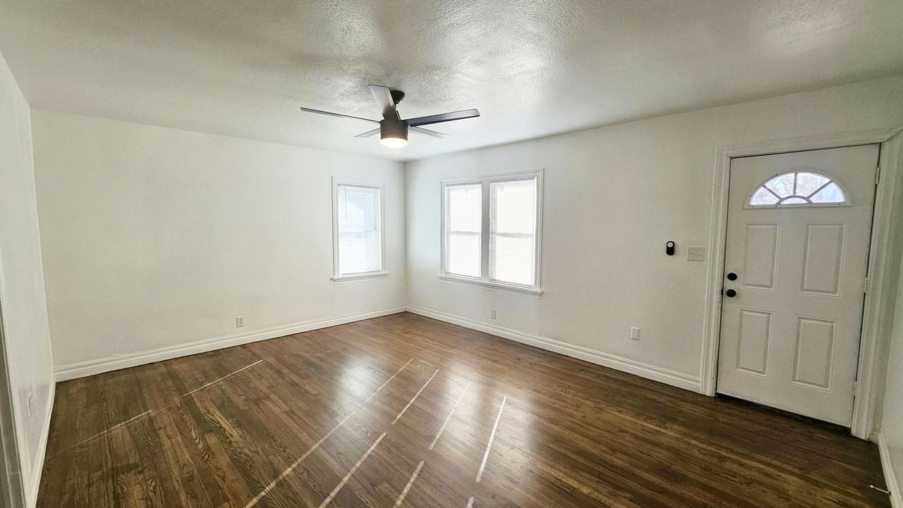 205 Madison Ave Ne - Photo 6 of 29