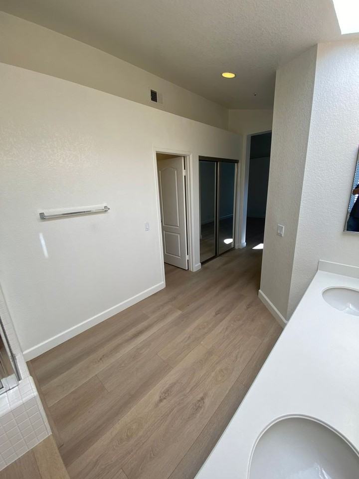 5631 Stratford Cir - Photo 6 of 50