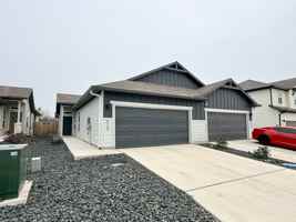 featured image of 425 425 - 429 Nespral