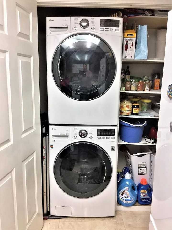 1066 Summershore Ct - Photo 5 of 7