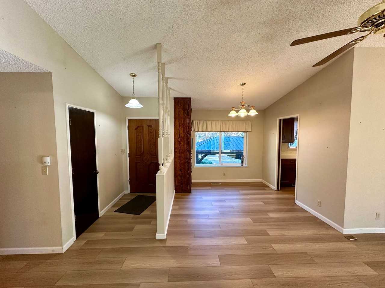 10565 Sky Cir - Photo 5 of 29