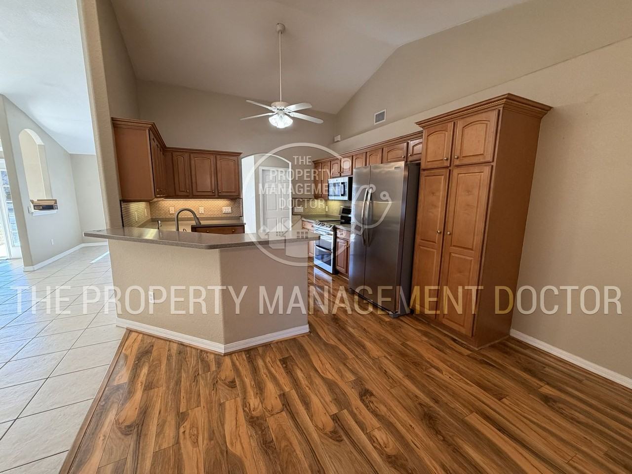 4672 Mulgrave Ave - Photo 6 of 30