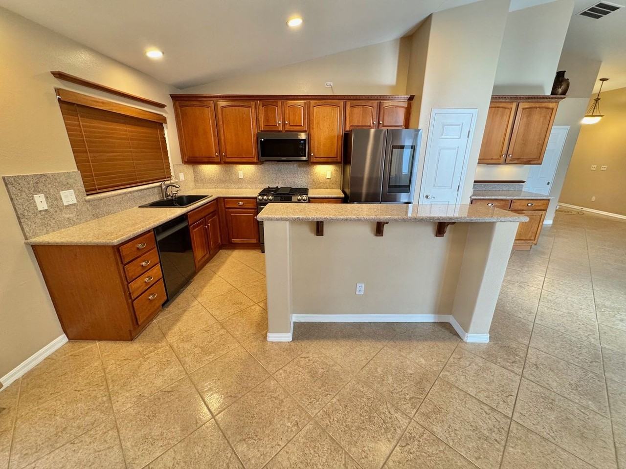 5805 Hawkeye Bell St - Photo 2 of 29