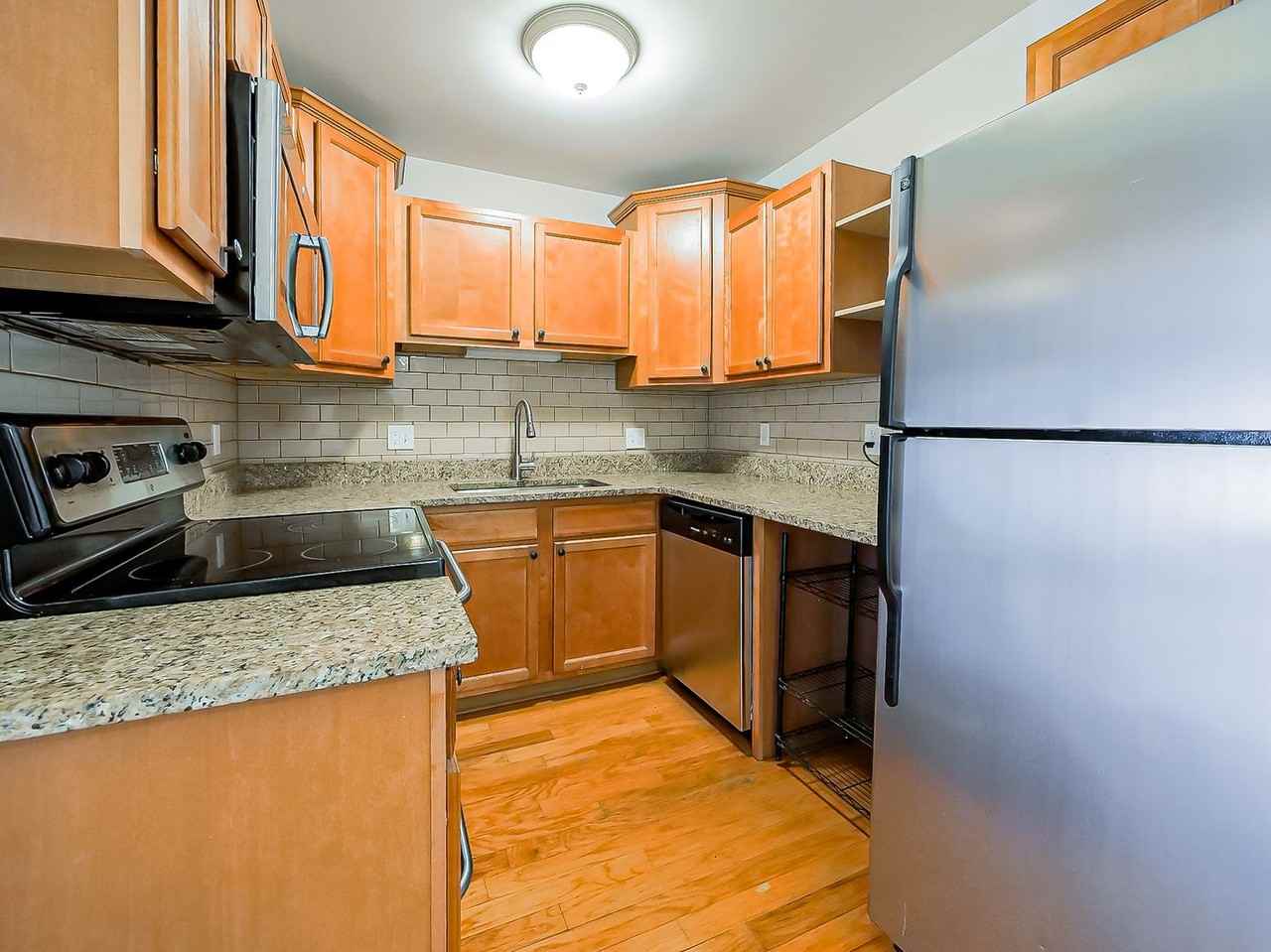 2440 Parmenter Blvd - Photo 2 of 28